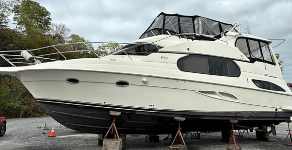 43ft Silverton Yacht For Sale