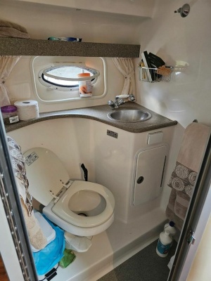 32ft Rinker Yacht For Sale