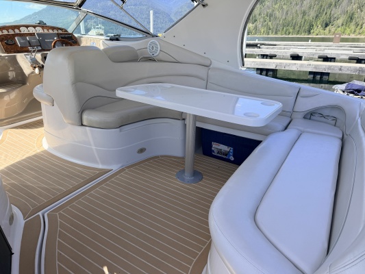 37ft Larson Yacht For Sale