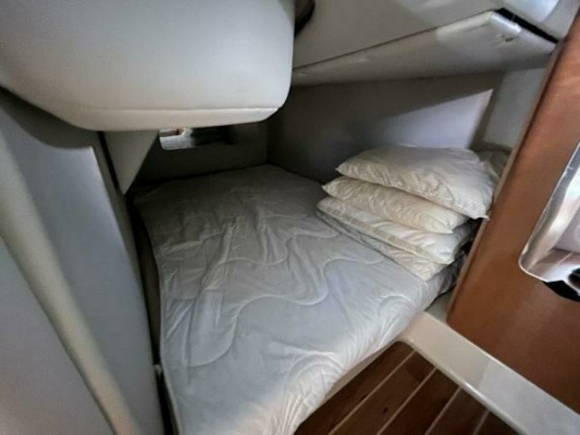 33ft Chaparral Yacht For Sale