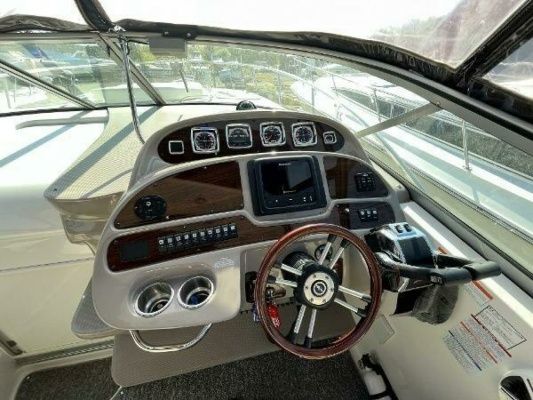 33ft Chaparral Yacht For Sale