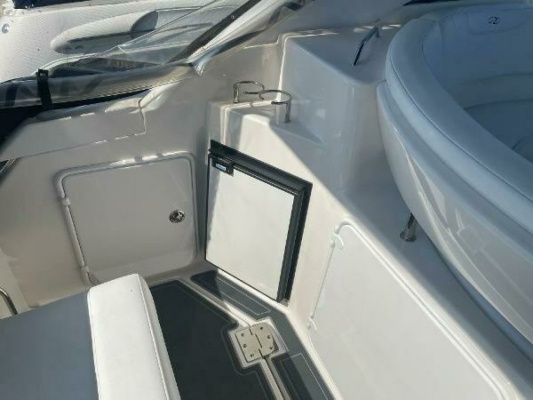 30ft Regal Yacht For Sale