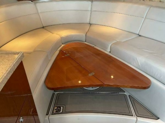 30ft Regal Yacht For Sale