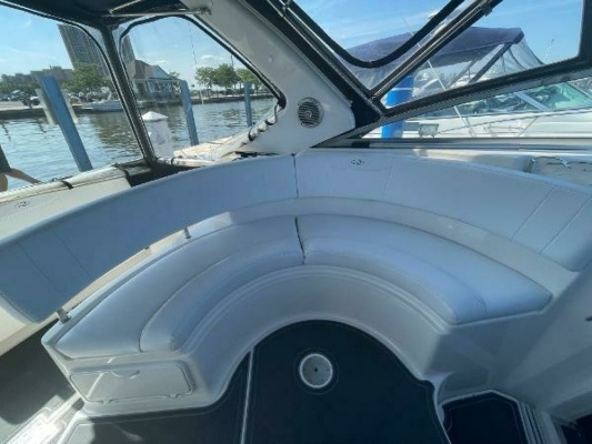 30ft Regal Yacht For Sale