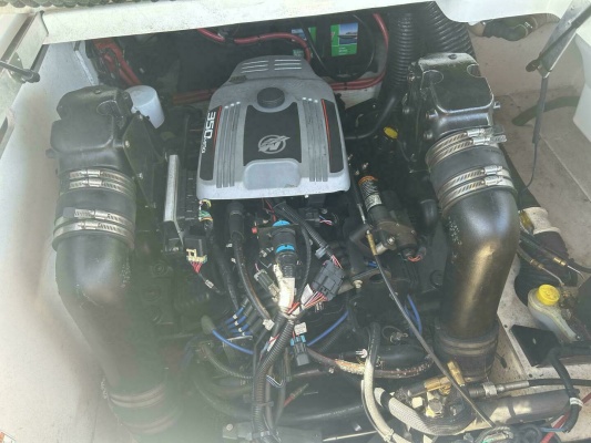 27ft Sea Ray Yacht For Sale