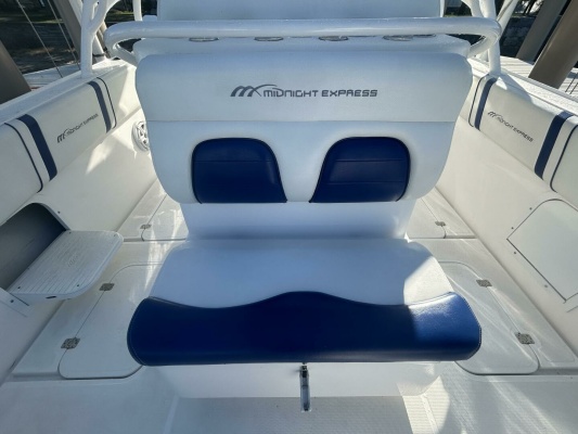 37ft Midnight Express Yacht For Sale