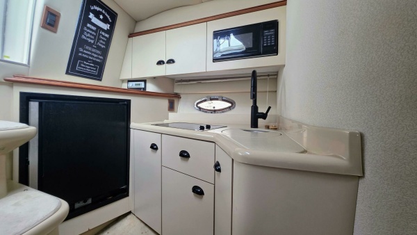 33ft Cruisers Yachts Yacht For Sale