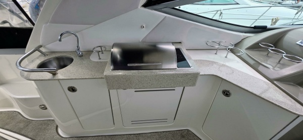 31ft Sea Ray Yacht For Sale