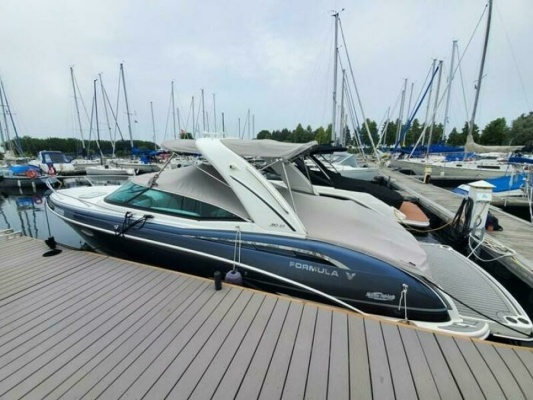 31ft Formula Yacht For Sale