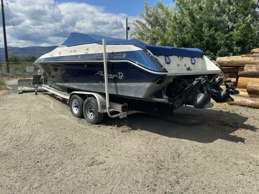 32ft Sea Ray Yacht For Sale