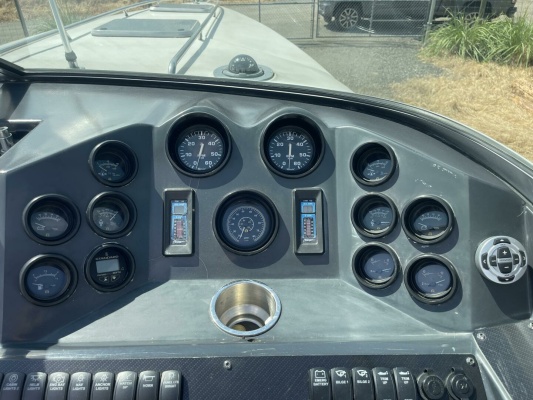 32ft Sea Ray Yacht For Sale