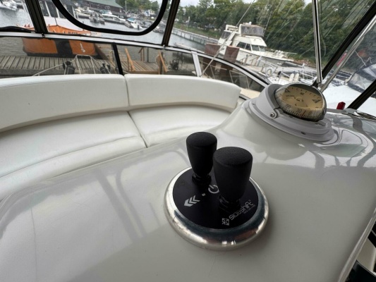35ft Silverton Yacht For Sale