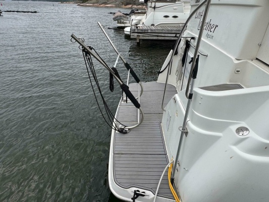 35ft Silverton Yacht For Sale