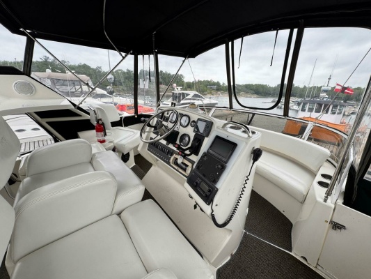 35ft Silverton Yacht For Sale
