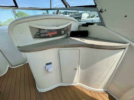 31ft Rinker Yacht For Sale