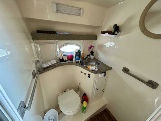 31ft Rinker Yacht For Sale