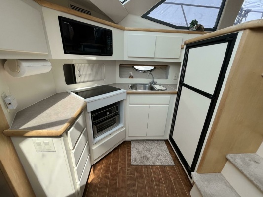 37ft Carver Yacht For Sale
