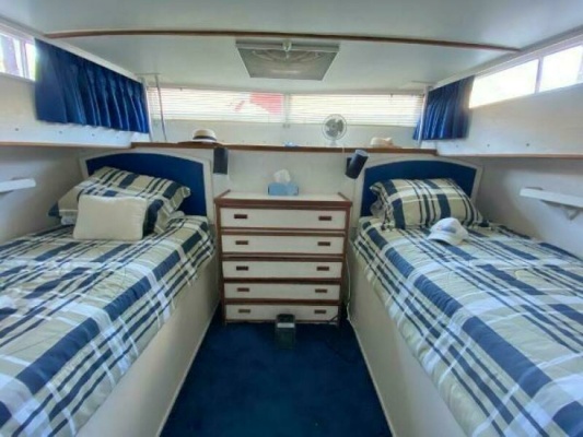 42ft Chris Craft Yacht For Sale