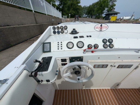 36ft Cigarette Yacht For Sale