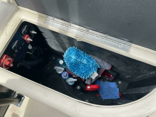 25ft Bennington Yacht For Sale