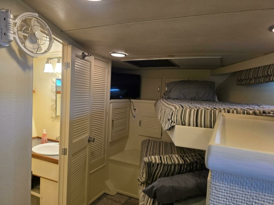 60ft Chris Craft Yacht For Sale