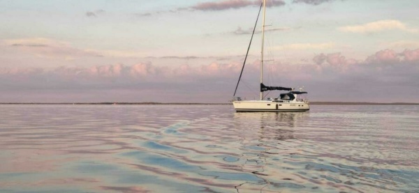 43ft Hunter Yacht For Sale