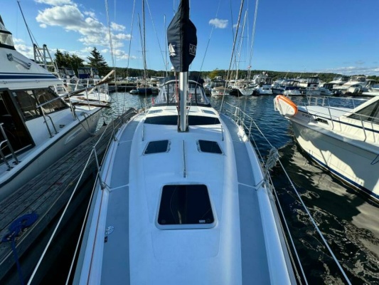 43ft Hunter Yacht For Sale
