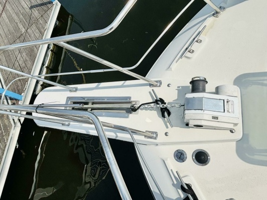 38ft Carver Yacht For Sale