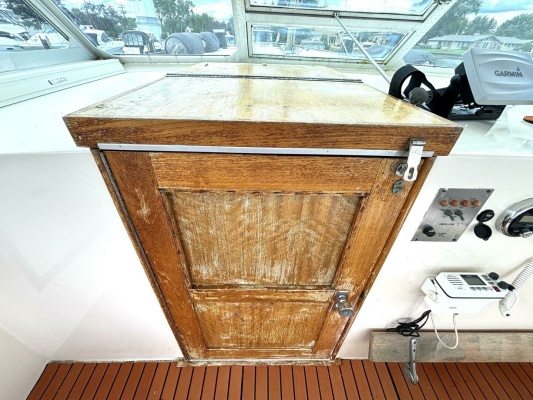 43ft Hatteras Yacht For Sale