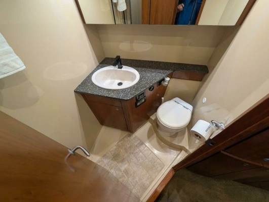 Cruisers Yachts 520 Express Yacht For Sale