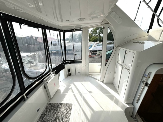 39ft Carver Yacht For Sale
