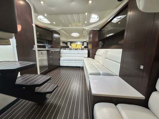 35ft Monterey Yacht For Sale