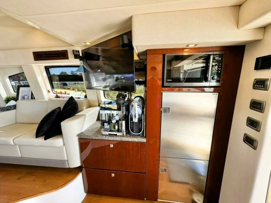 Sea Ray 47 SEDAN BRIDGE Yacht For Sale