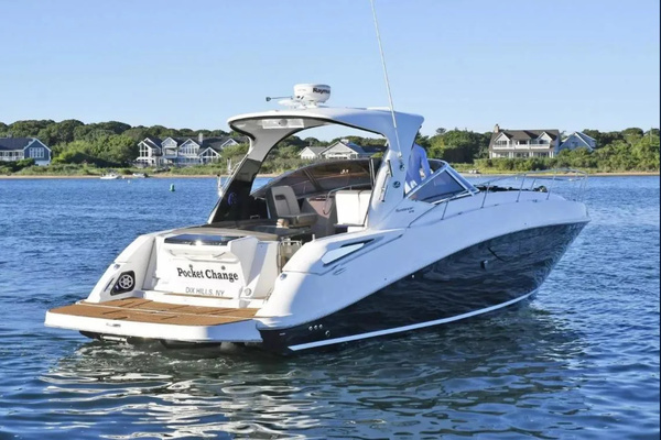 2016 Sea Ray 37