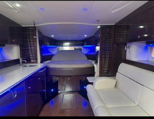 2016 Sea Ray 37