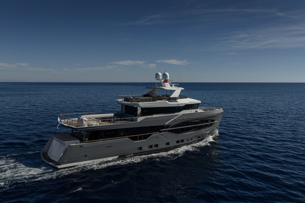 2019Numarine 105 ft 32XP   QM