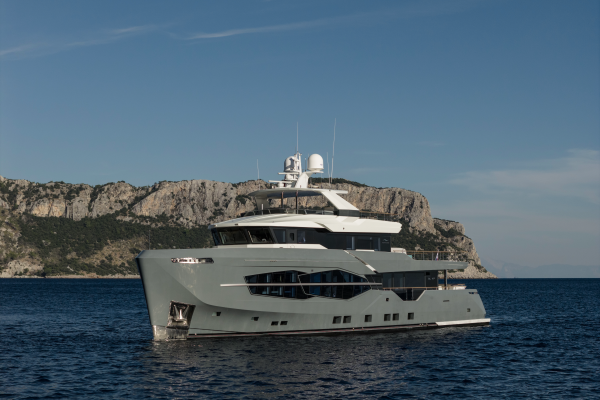 QM 105ft Numarine Yacht For Sale
