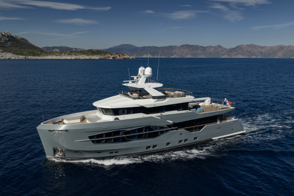 QM 105ft Numarine Yacht For Sale