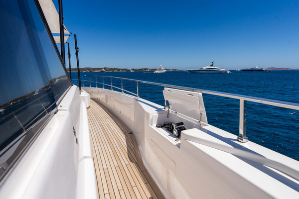 2024Custom Line 108 ft Navetta 33   QUEEN J III