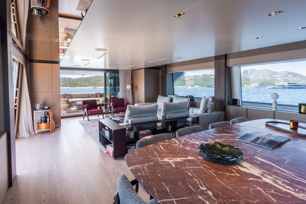 2024Custom Line 108 ft Navetta 33   QUEEN J III