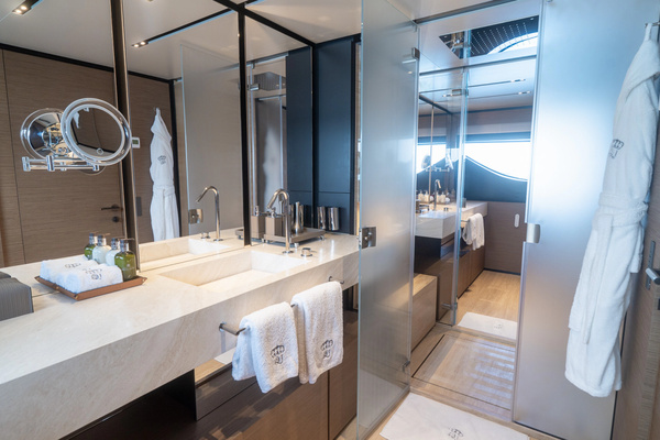 2024Custom Line 108 ft Navetta 33   QUEEN J III