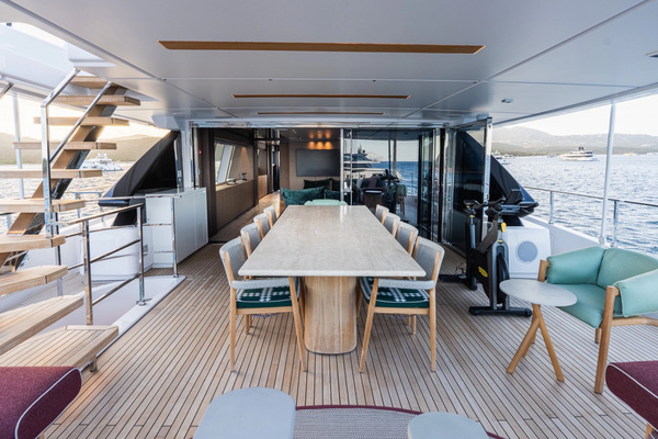 2024Custom Line 108 ft Navetta 33   QUEEN J III