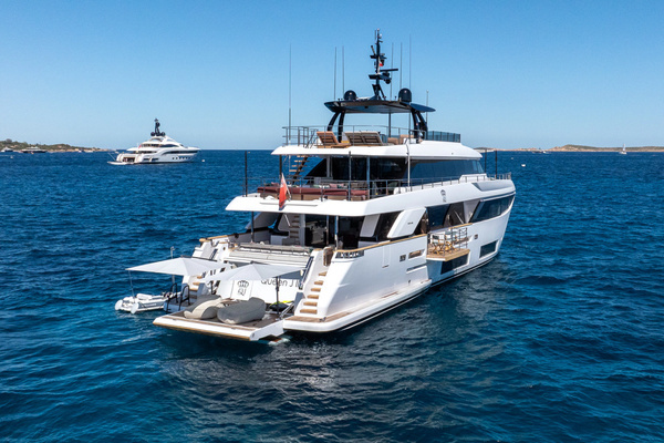 Photo of the 2024 Custom Line Navetta 33 "QUEEN J III"