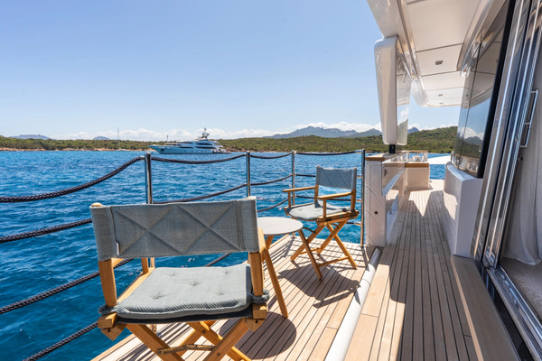 2024Custom Line 108 ft Navetta 33   QUEEN J III