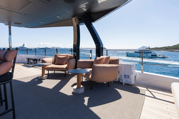 2024Custom Line 108 ft Navetta 33   QUEEN J III