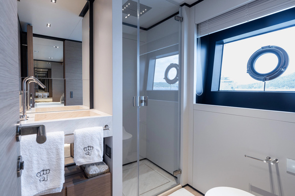 2024Custom Line 108 ft Navetta 33   QUEEN J III