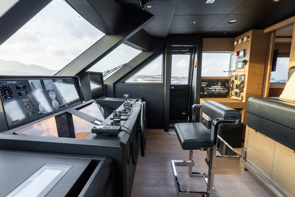 2024Custom Line 108 ft Navetta 33   QUEEN J III