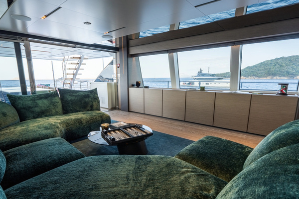 2024Custom Line 108 ft Navetta 33   QUEEN J III