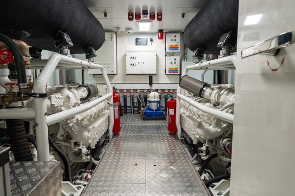 2024Custom Line 108 ft Navetta 33   QUEEN J III