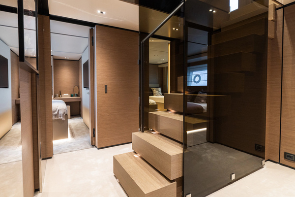 2024Custom Line 108 ft Navetta 33   QUEEN J III